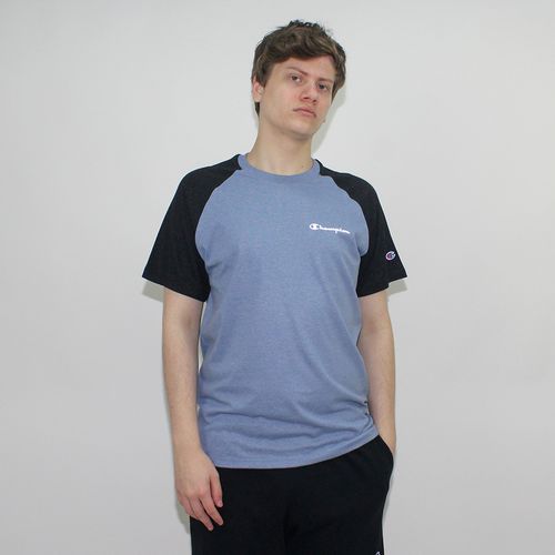 CAMISETA CHAMPION RAGLAN MINI SCRIPT RFLT T85332B SPCLGRX